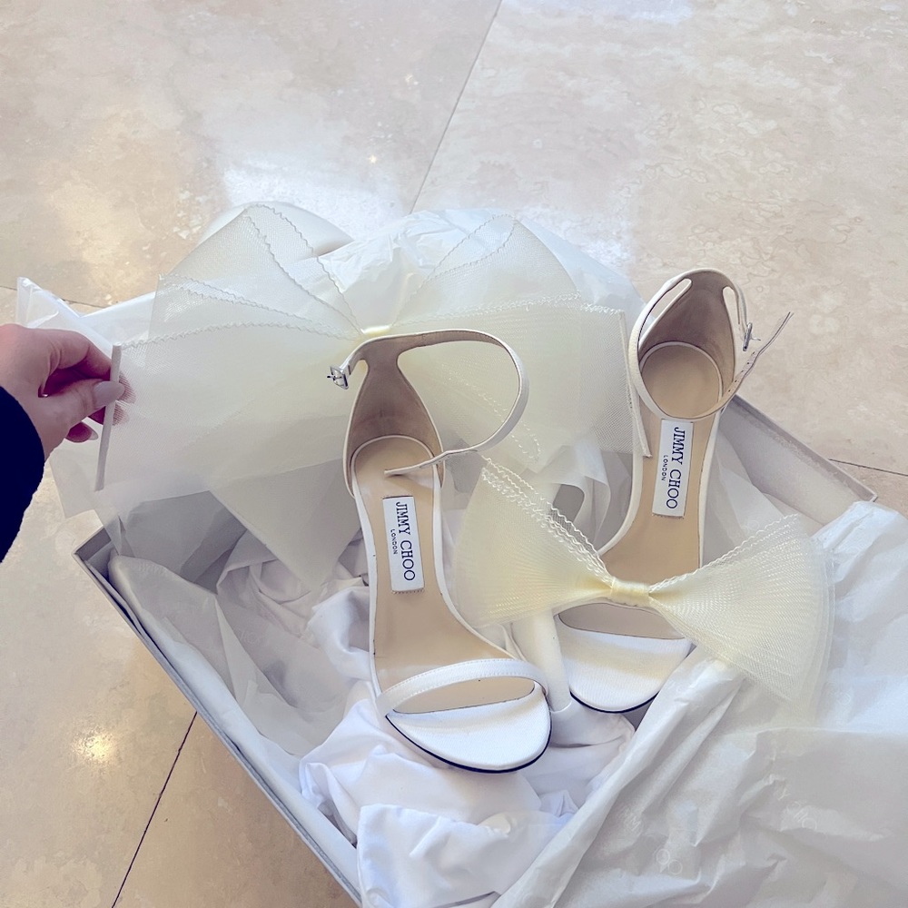 NEW JIMMY CHOO AVELINE ASYMMETRIC BOW HEELS - IT SZ 37.5 - PERFECT FOR BRIDES